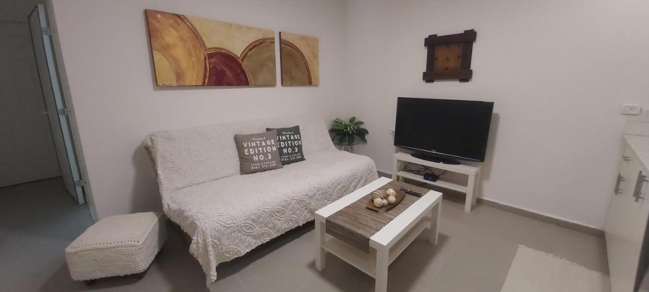פינה קטנה בערבה Otel Be'er Ora Dış mekan fotoğraf